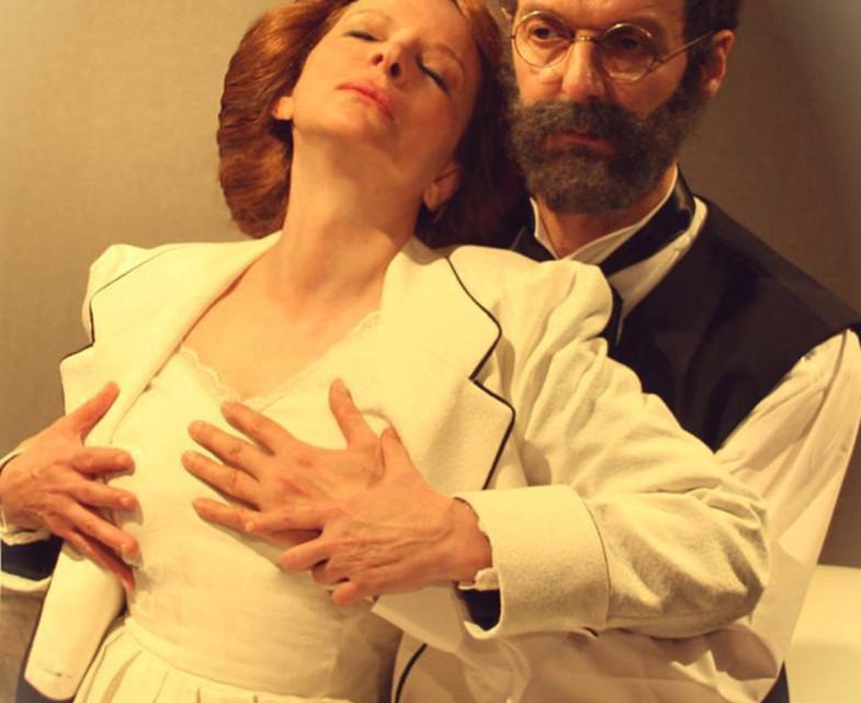 GIOYLH-ZHKOY-PETROS-APOSTOLOPOYLOS_1-785x1024