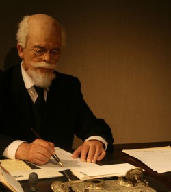 eley8erios-benizelos-giannhs-mortzos