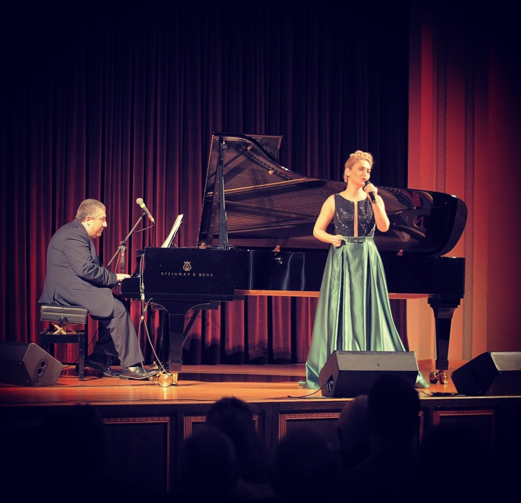 dayid-naxmias-xrysoyla-stefanakh