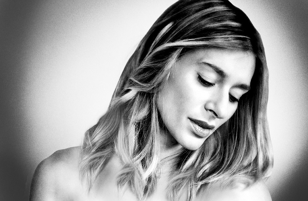 gramma-se-ena-paidi-antigrafo