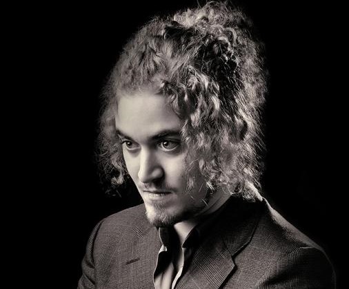 andreas_foivos_apostoloy_pianist_4-antigrafo