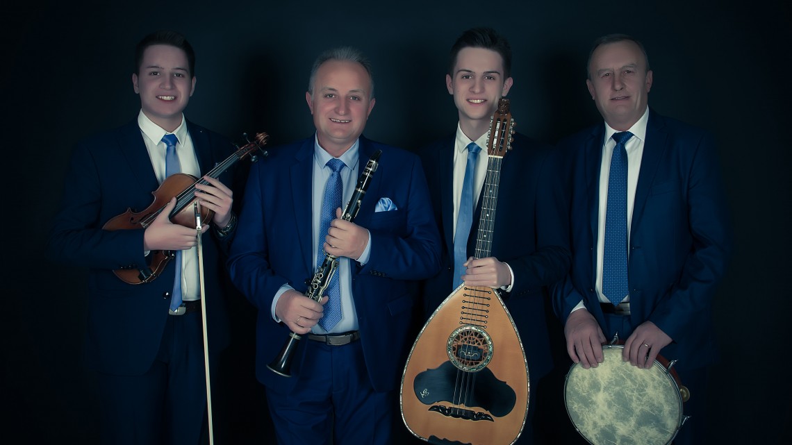 874ec7ee-3aad-45e5-916c-dc94e2b0b05e