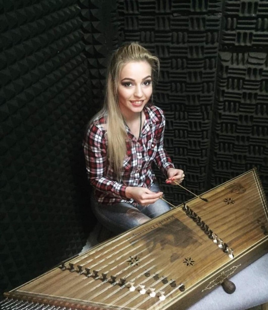 77418292_2595364350750785_1202933422356430848_n