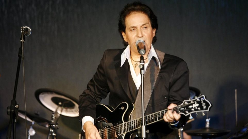 pasxalis_on_stage_thema_1046