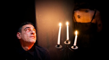 Ματωμένο Φεγγάρι
Σταμάτης Κακαβελάκης 
Ρόδη Κάββουρα